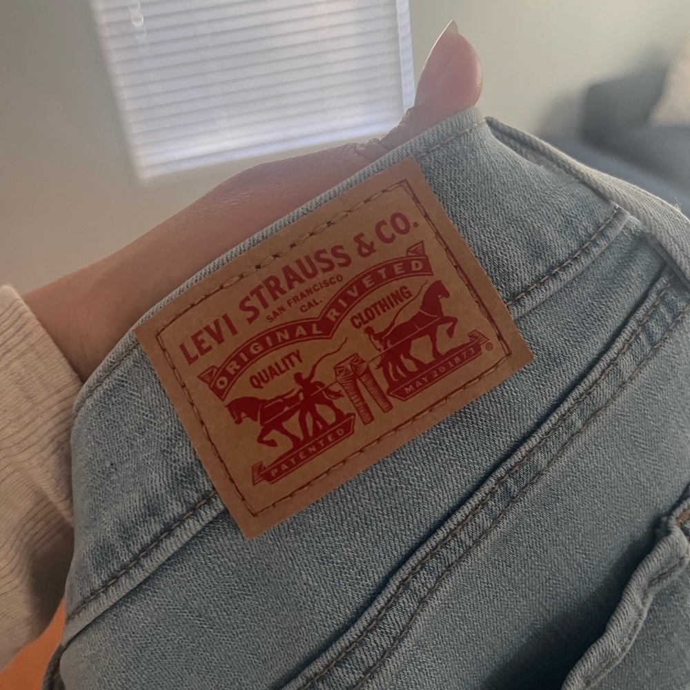 Never worn - Picture 2 of 3